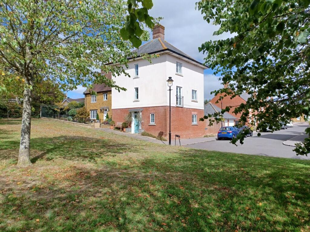 4-bed detached on 17, School Drive, Sherborne, £699,950
