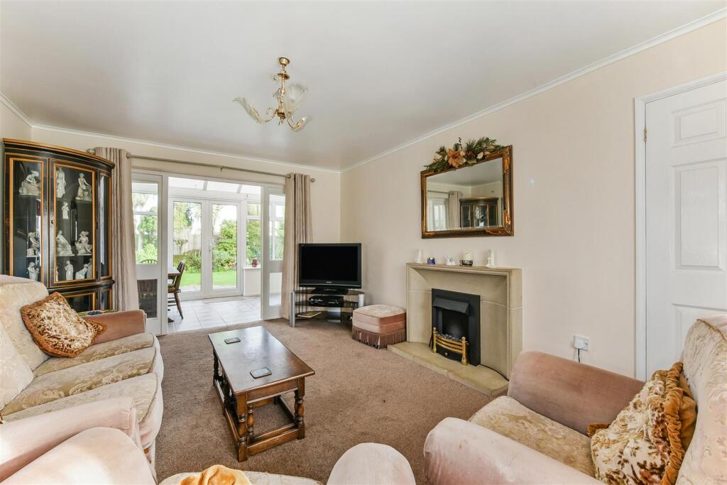 House in Chichester, West Wittering - More