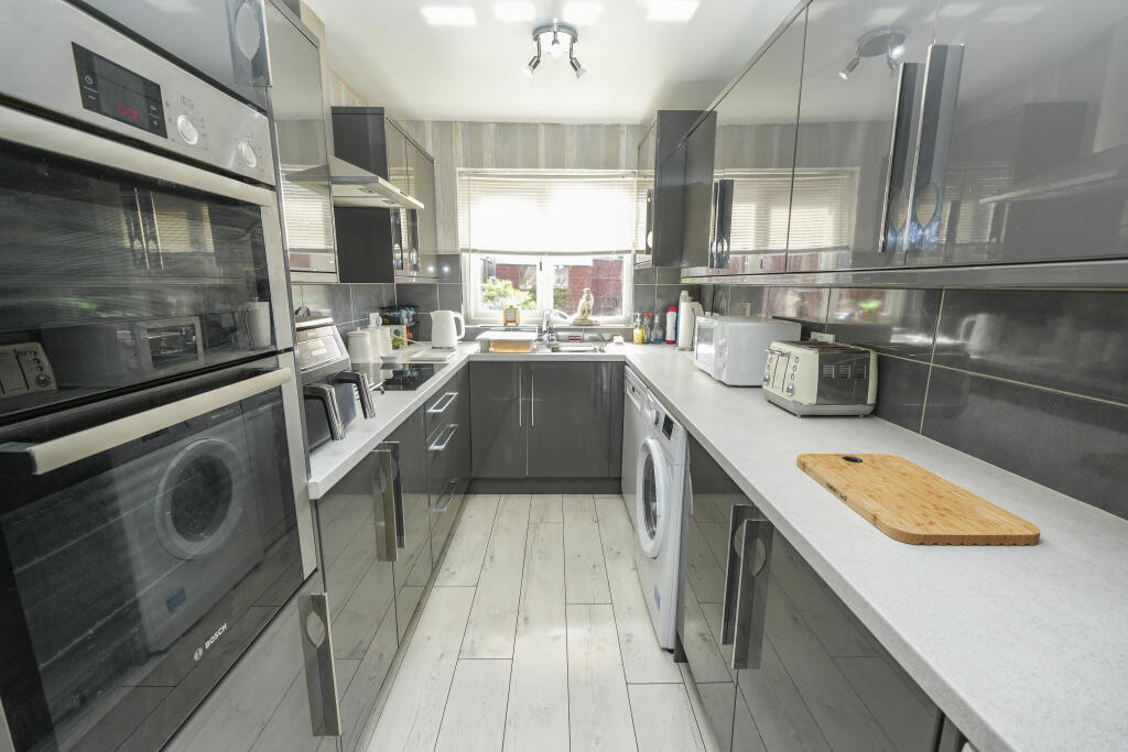 Charnwood Close, Birmingham, B45 photo 3