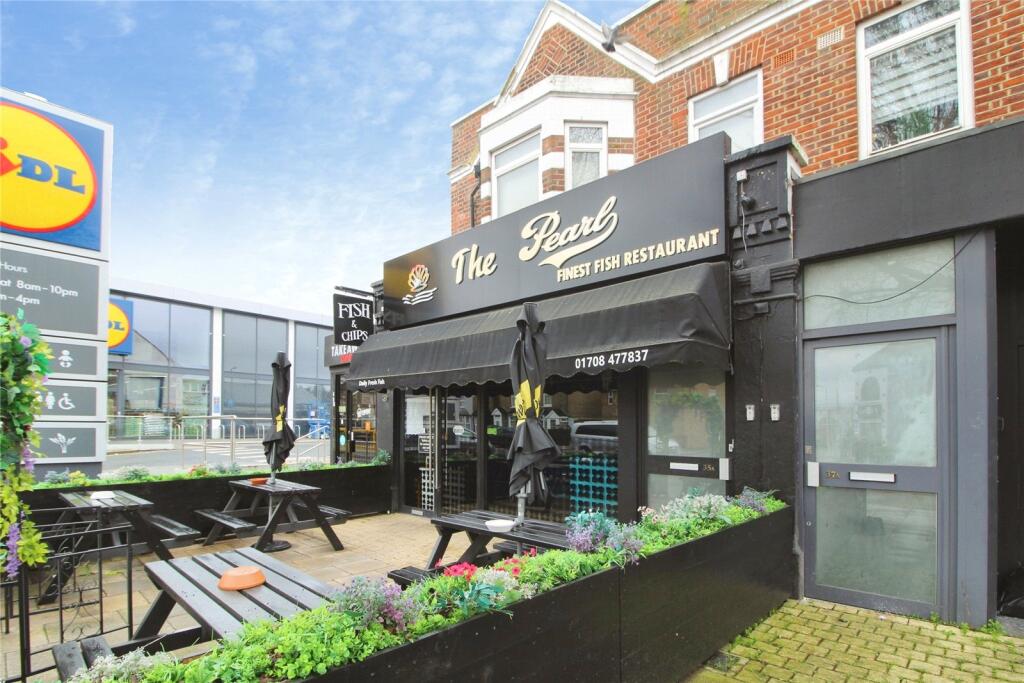 Main image of property: High Street, Hornchurch, RM11