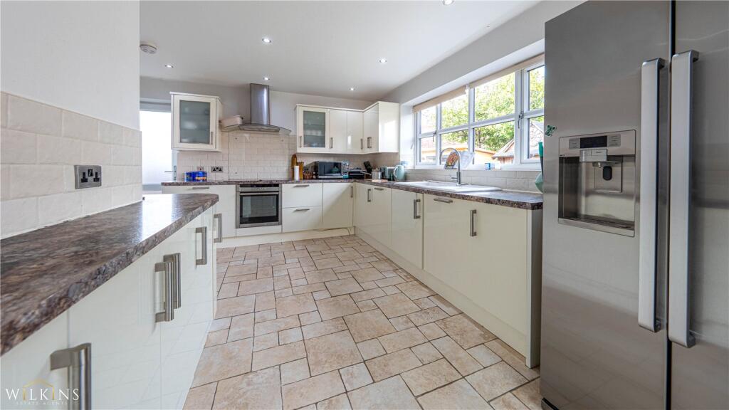 Additional image 9 of Suffolk Way, Tamworth, Staffordshire, B78