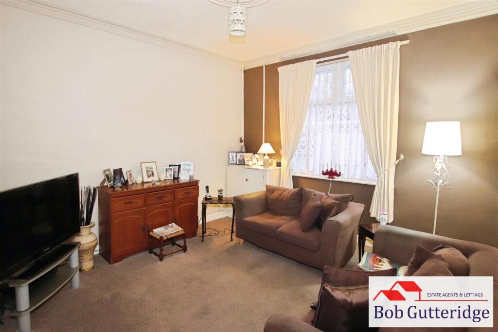 House in Stoke-on-Trent - View 2