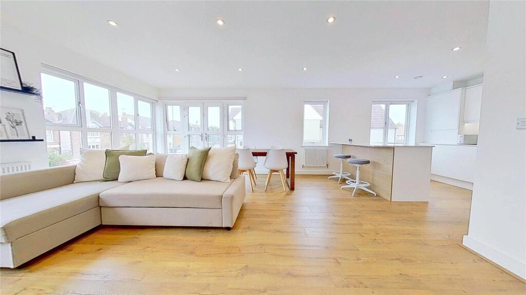 Apartment in Adur, Lancing - View 4