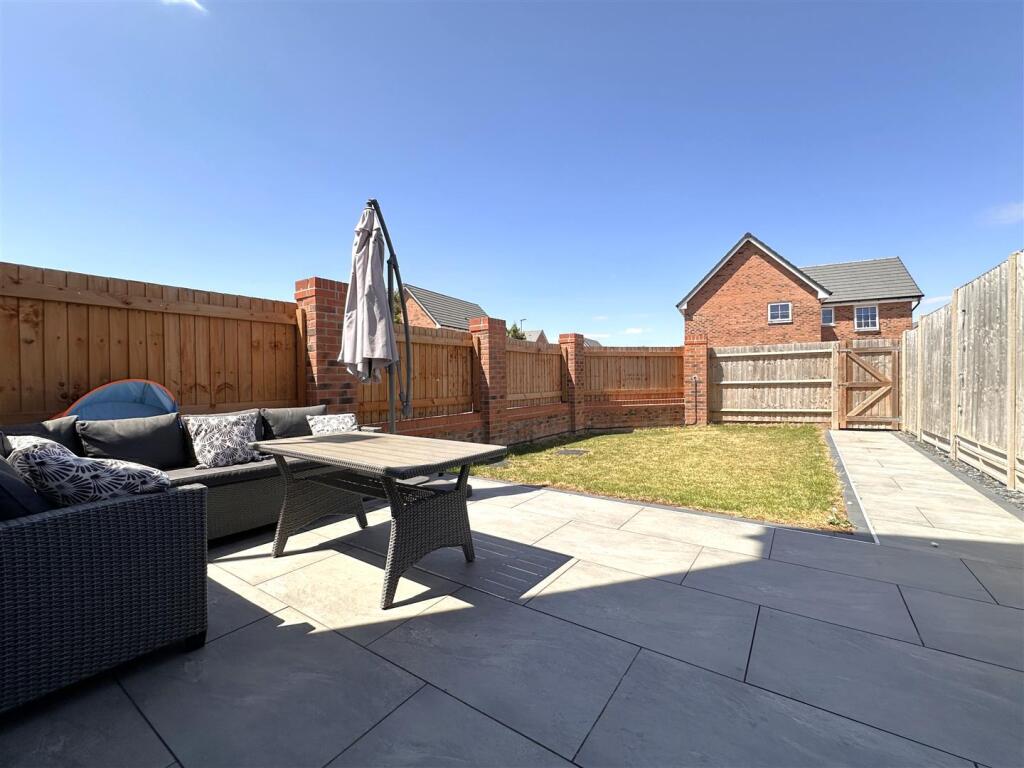 House in Newark and Sherwood, Fernwood - View 3