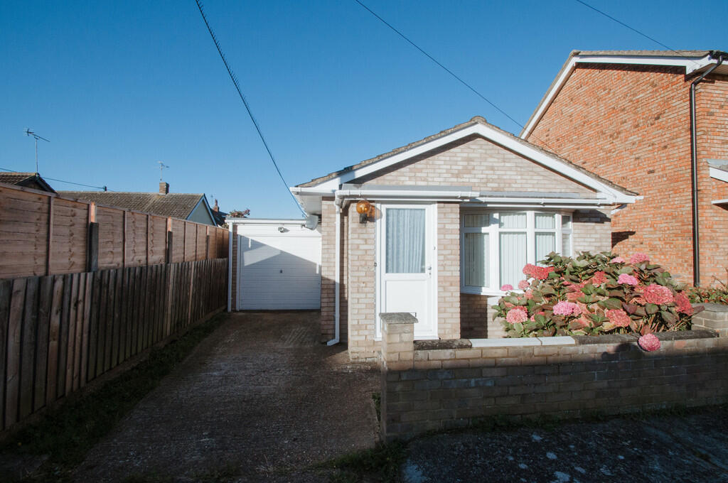 Main image of property: Bulow Avenue, Canvey Island, Essex, SS8 9DL