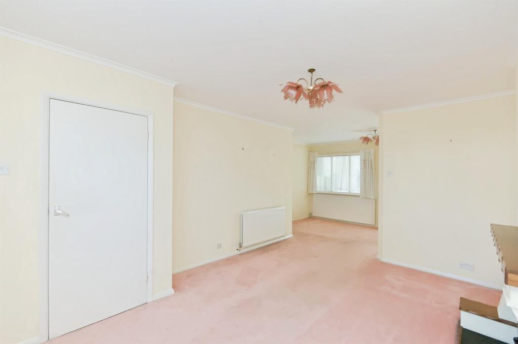 Greenleaf Gardens, Polegate photo 4