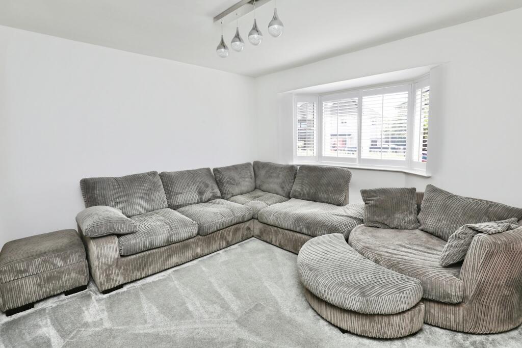 Deerbarn Drive, Bootle, L30 photo 4