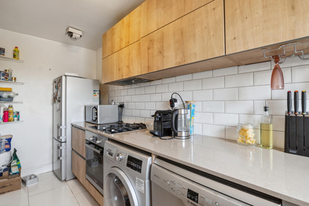 Apartment in London - View 3