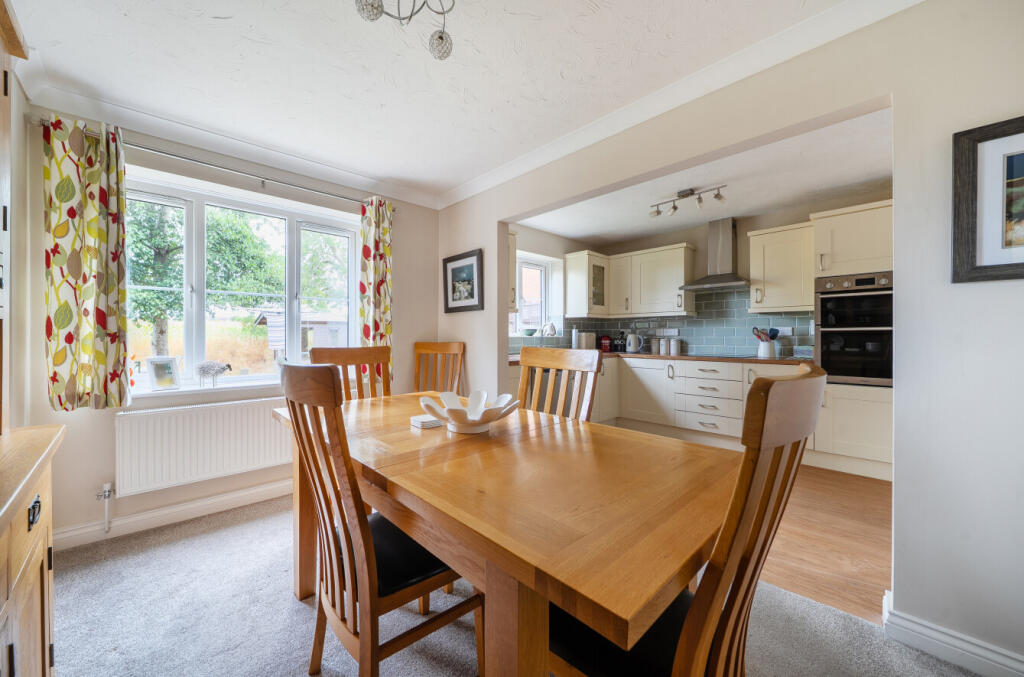 House in Taunton - View 5