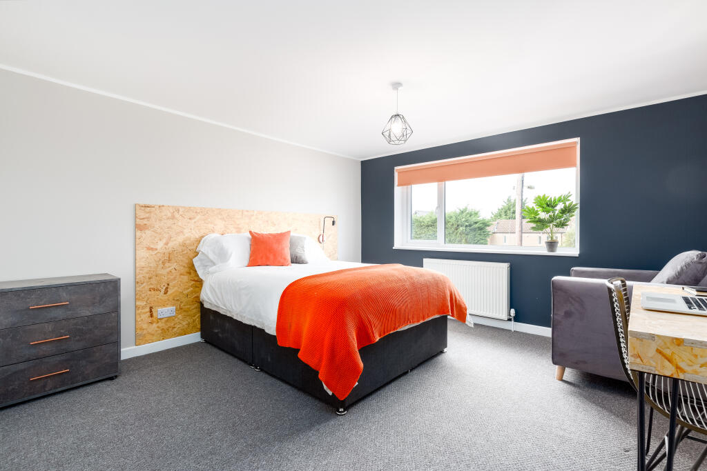 Main image of property: Arnolds Way