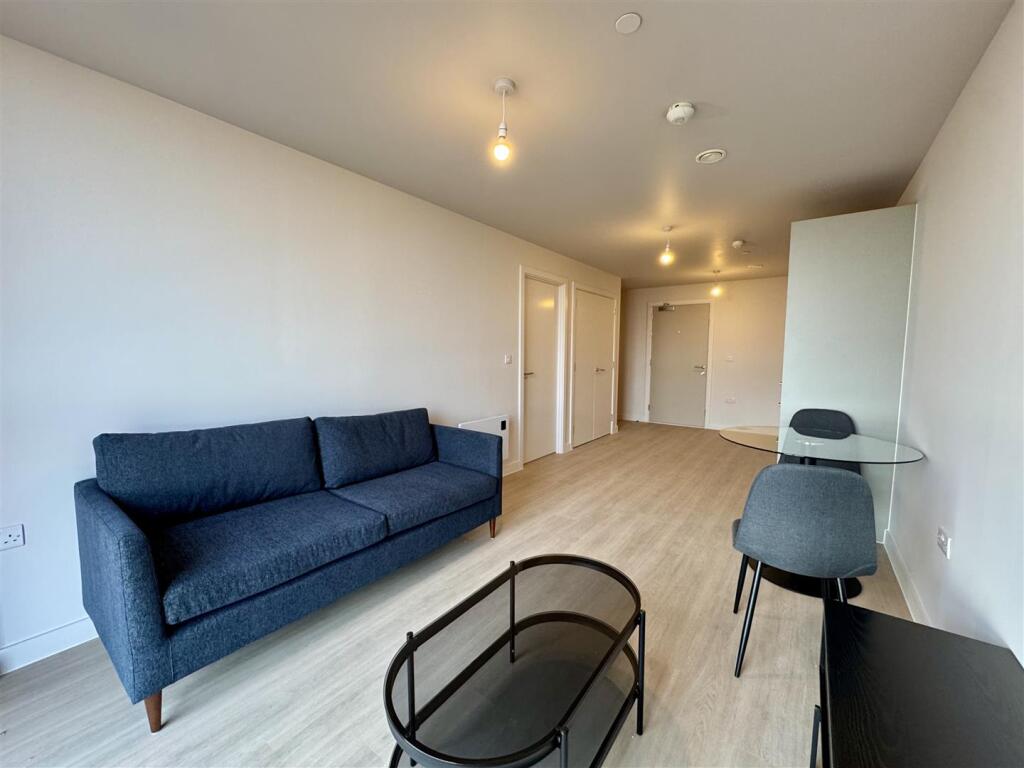 Main image of property: Botanical Avenue, Manchester