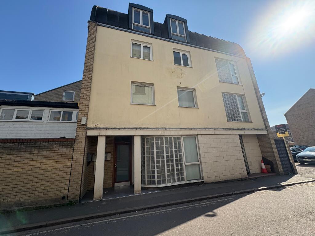 Main image of property: Coronation Street, Cambridge, CB2
