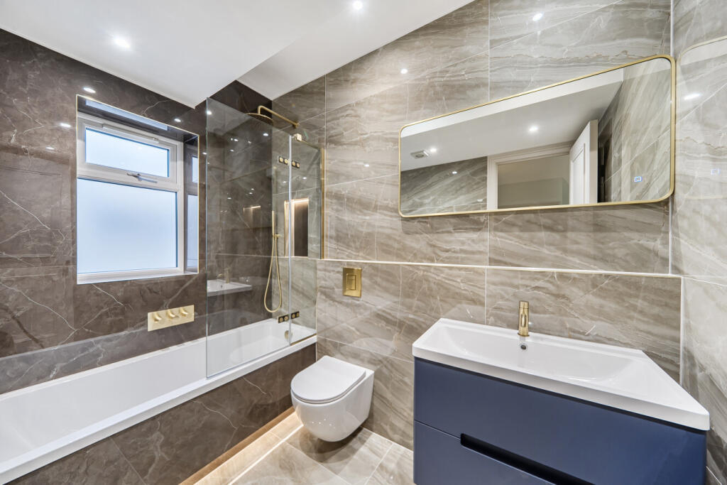 Apartment in London, Woodside Park - More
