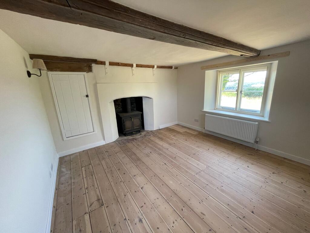 House in Chichester, Woolbeding with Redford - More