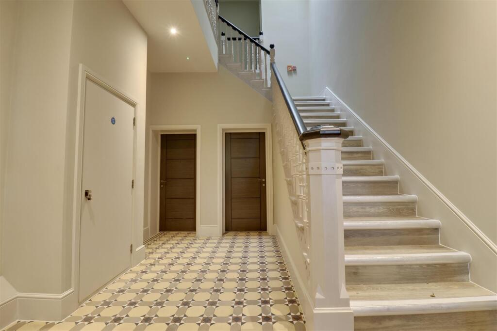 Apartment in Portsmouth - View 4