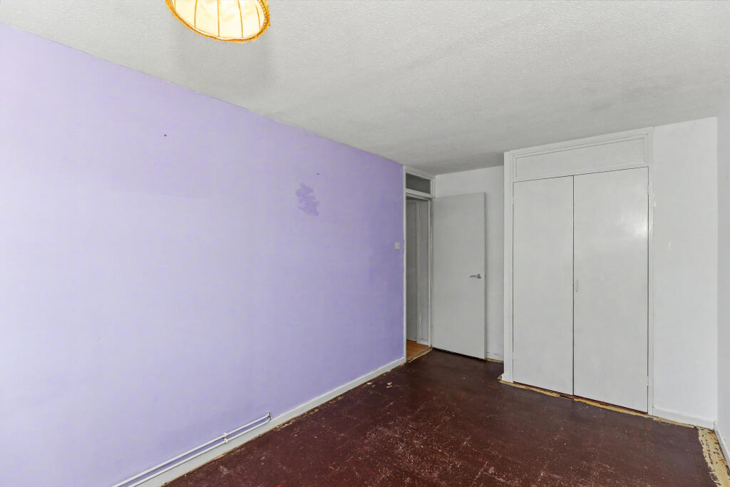 Apartment in Milton Keynes - View 5
