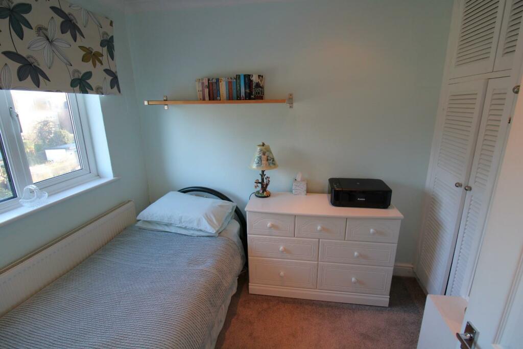 Castleton Avenue, Bexleyheath photo 4
