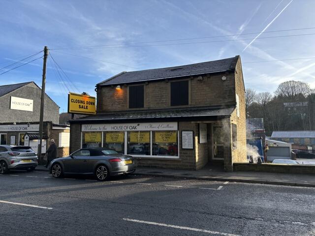 Main image of property: 195 Wakefield Road, Scissett, Huddersfield, West Yorkshire, HD8 9JL