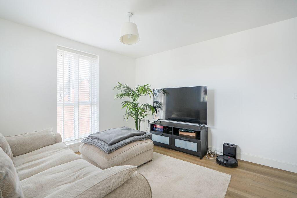 Apartment in Rotherham, Waverley - View 5