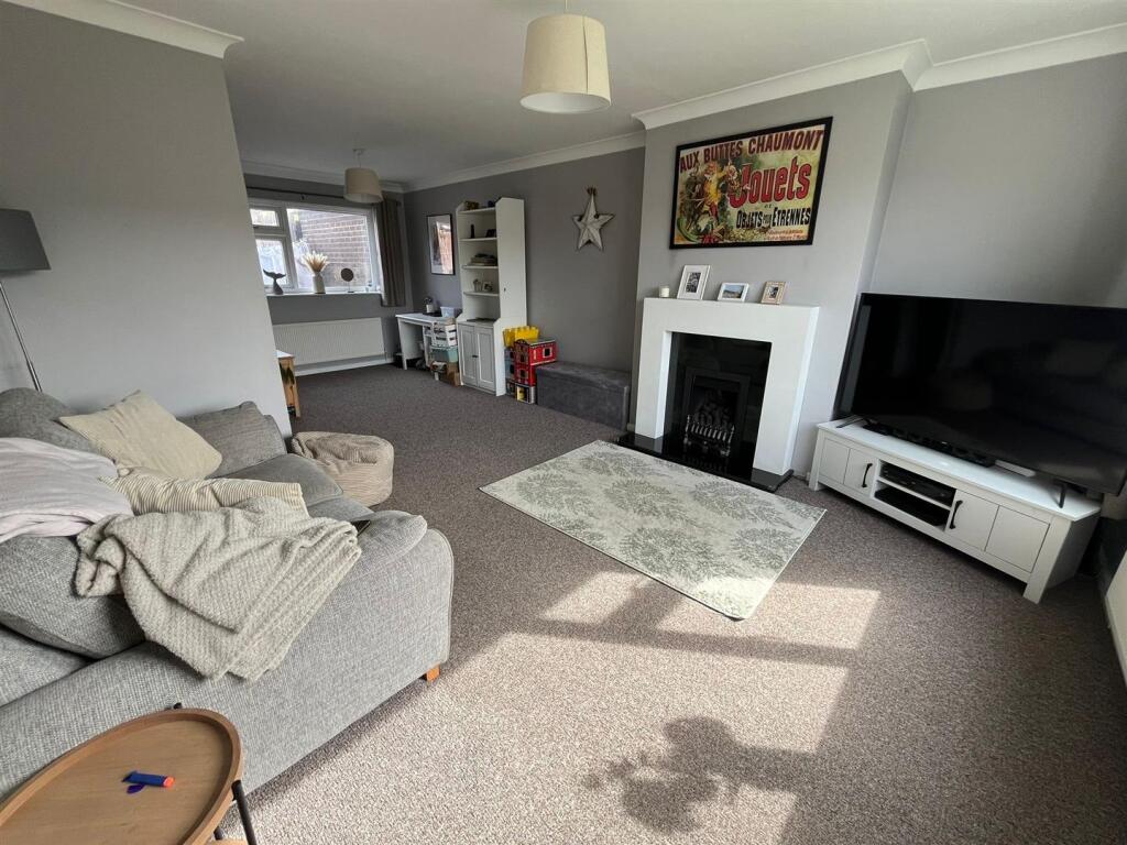 House in Huddersfield - View 5