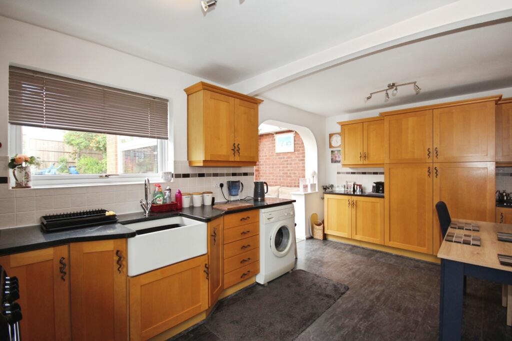 Seymour Close, Hampton Magna, Warwick, Warwickshire, CV35 photo 3