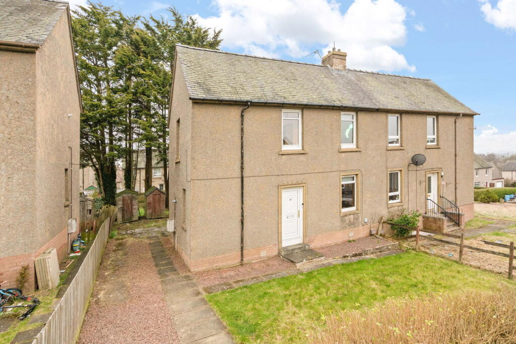 Main image of property: Glebe Avenue,Uphall,Broxburn,EH52 6DX