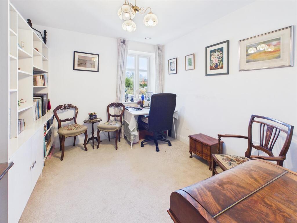 Apartment in Lincoln - More