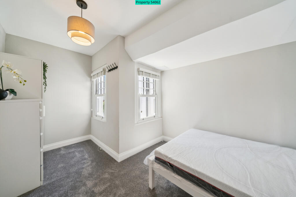 Apartment in London - View 4