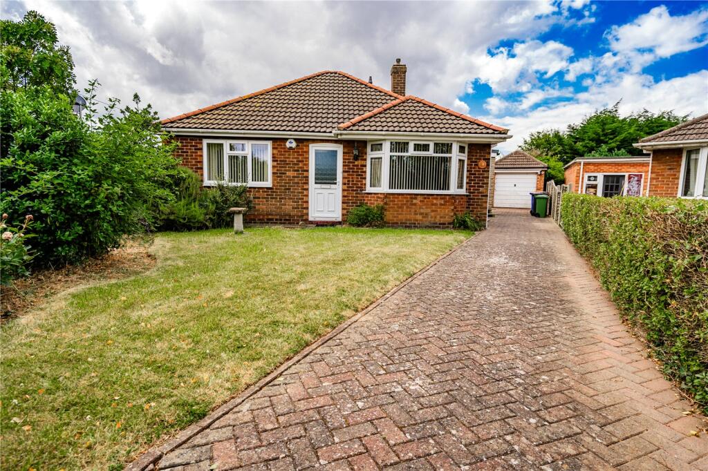 2-bed house on Emfield Grove, Grimsby, Lincolnshire, DN33, £175,000