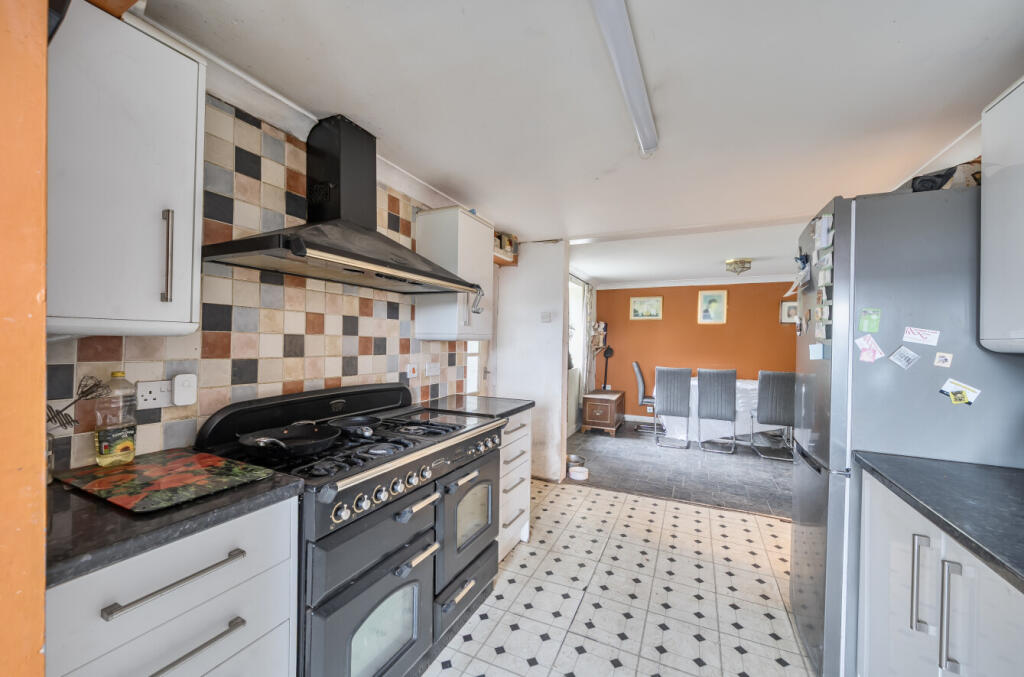 House in Meinciau, Llangyndeyrn - More