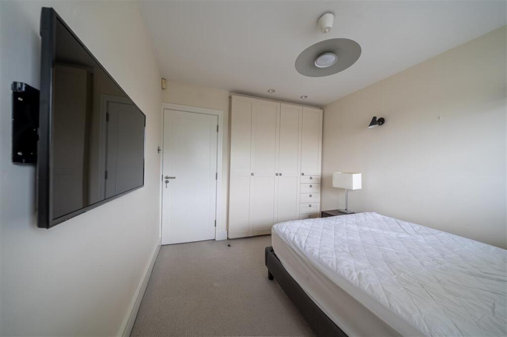 Apartment in London - More