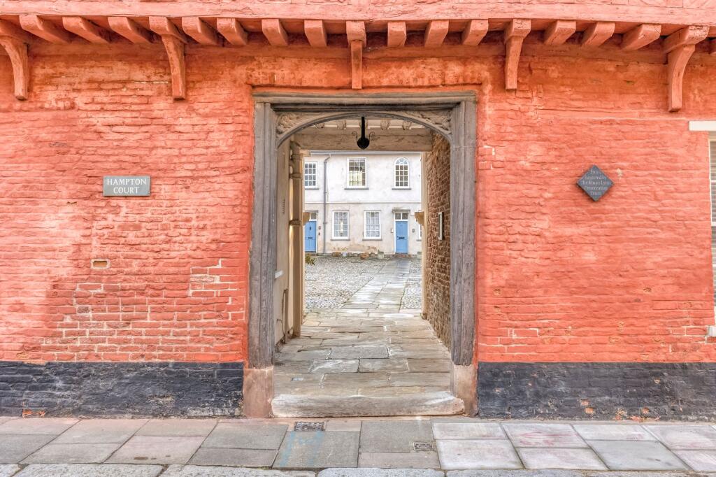 Main image of property: Grade I Listed Apartment in Hanseatic Quarter King's Lynn