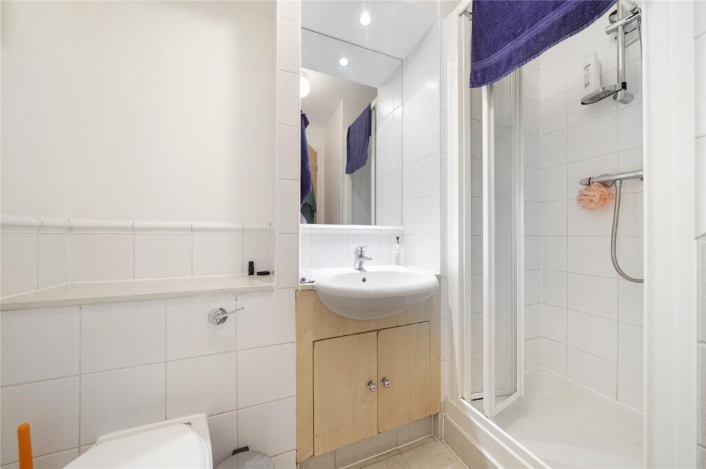 Apartment in London - View 3