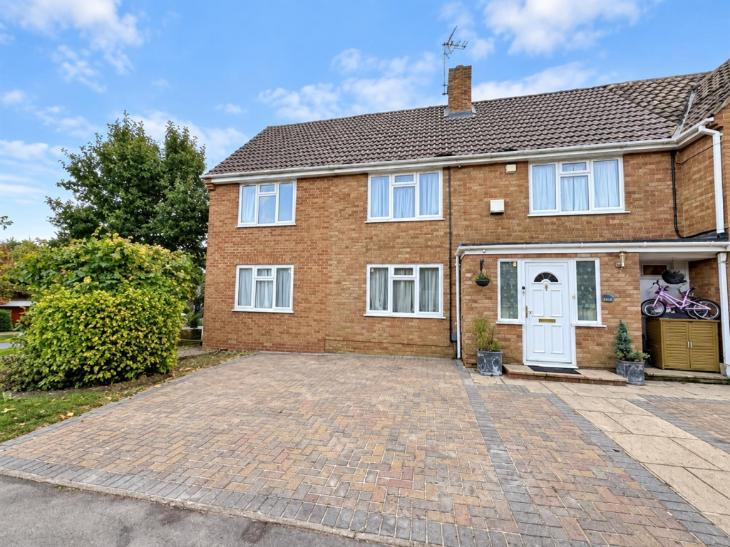 Main image of property: Silverdale Road, Earley, Reading