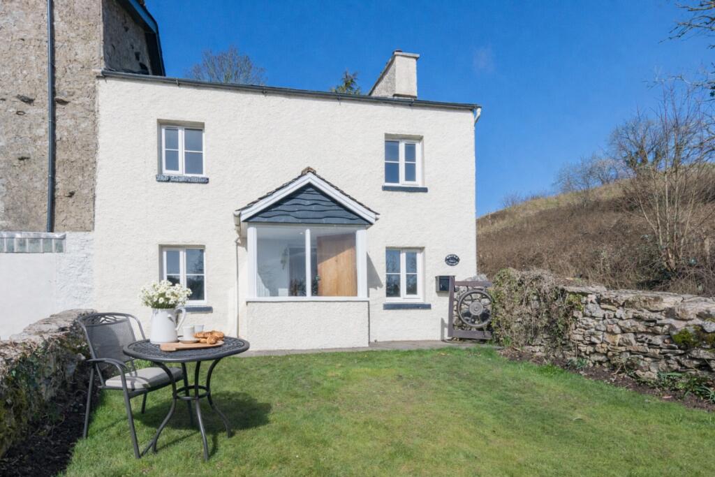 Main image of property: Brocka Cottage, Lindale, Grange-over-Sands, LA11 6LW