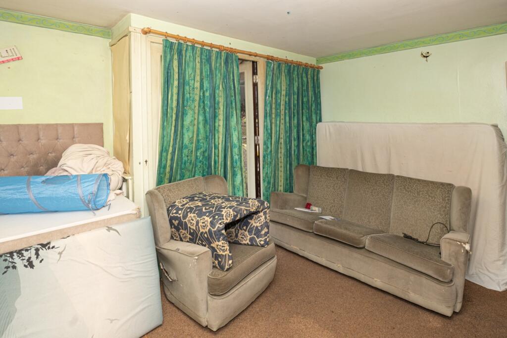 Apartment in Sheffield - View 3