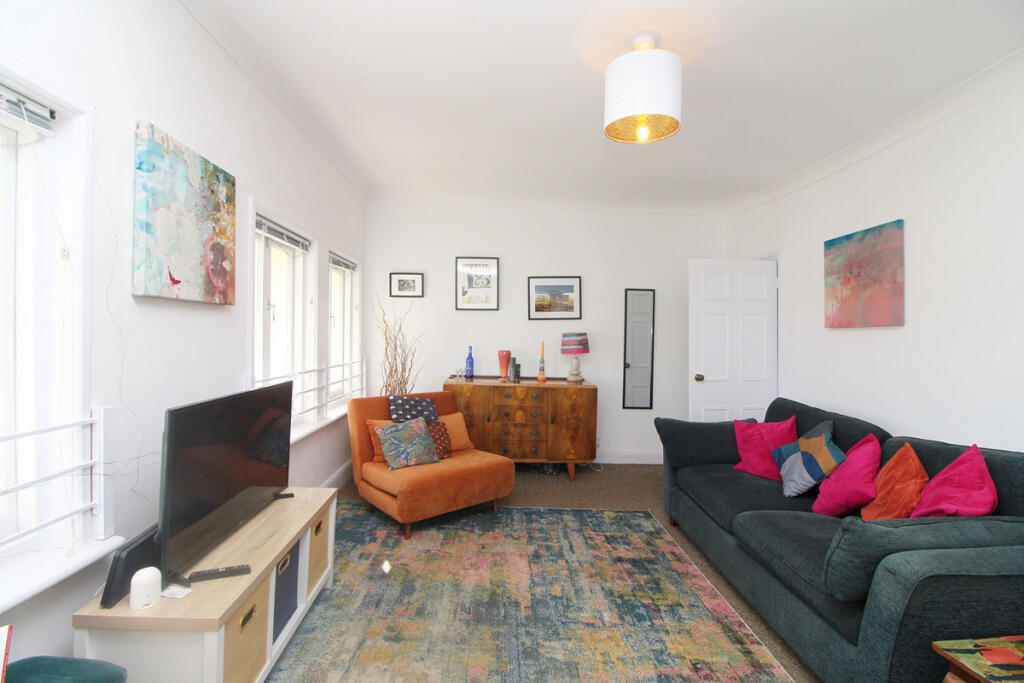 Apartment in Hove, Brunswick - View 5