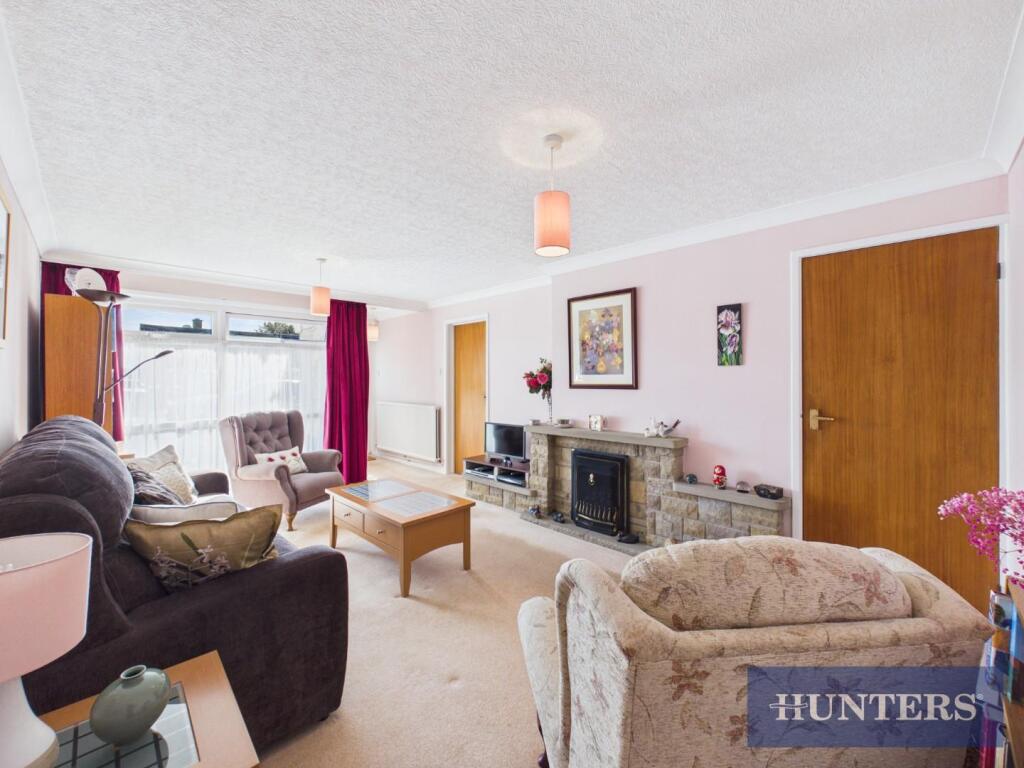 Thoresby Avenue, Bridlington photo 2