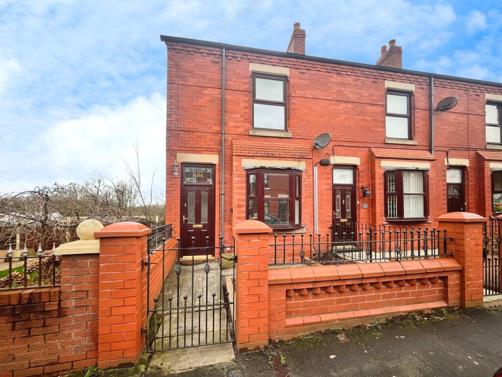 Main image of property: Warrington Road, Abram, Wigan, WN2