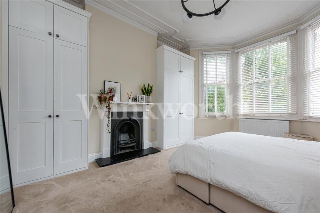 Bathurst Gardens, London, NW10 photo 2