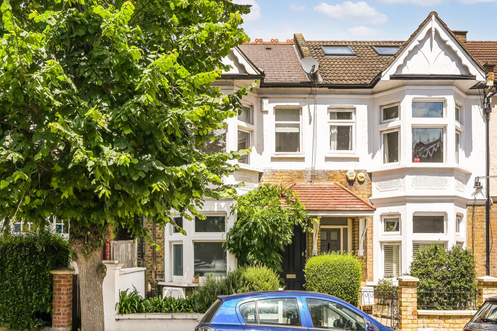 Apartment in London - View 5