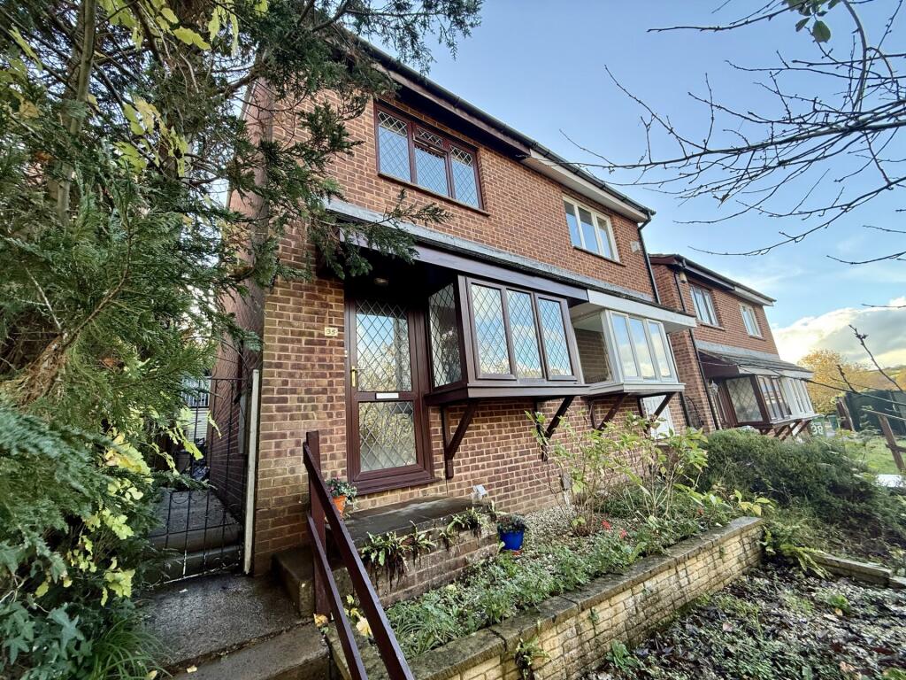 2-bed semi-detached on Howard Close, Exwick, EX4, £195,000
