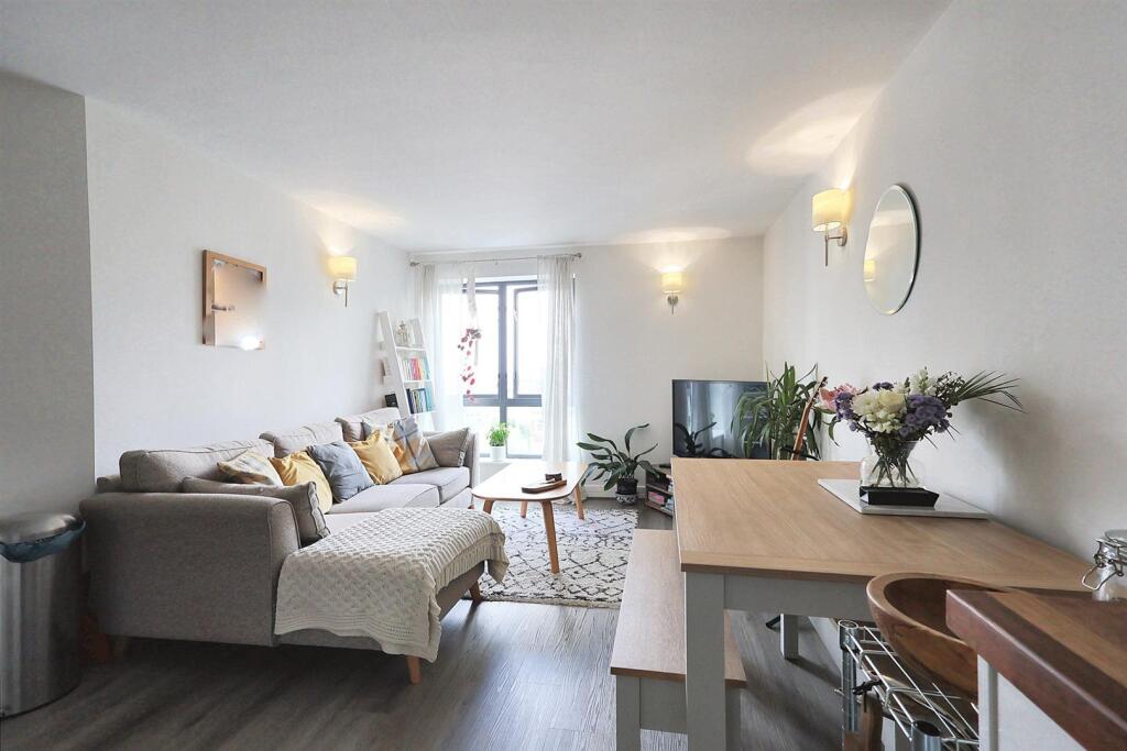 Apartment in Nottingham, Hockley, The Park - View 3