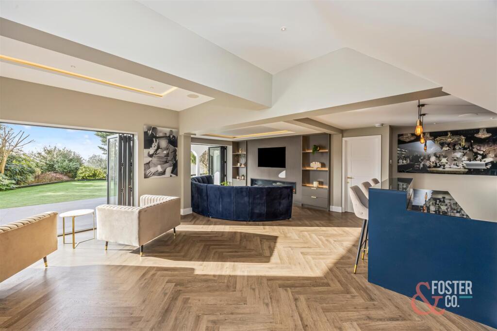 House in Brighton - View 2
