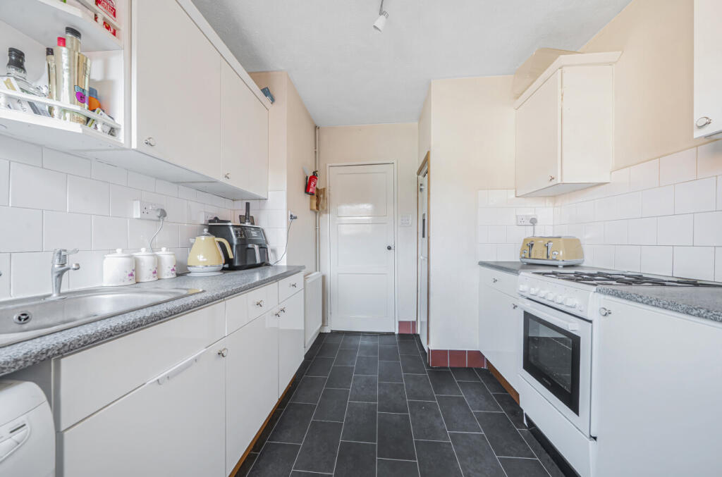 House in Gosport, Hampshire - View 4