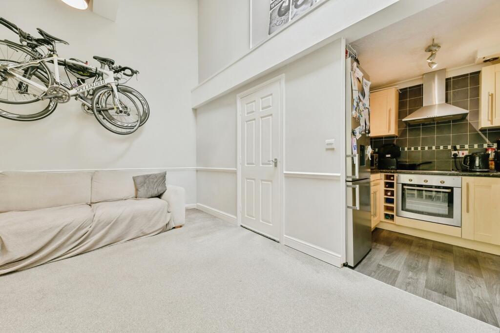 Apartment in Stevenage - View 4