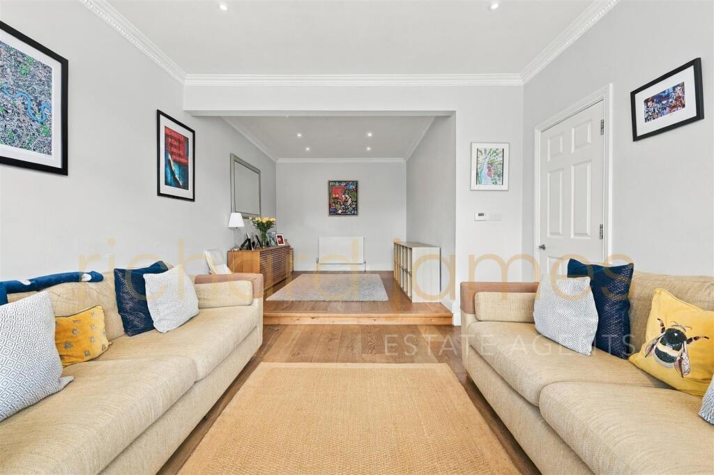 House in London - View 4