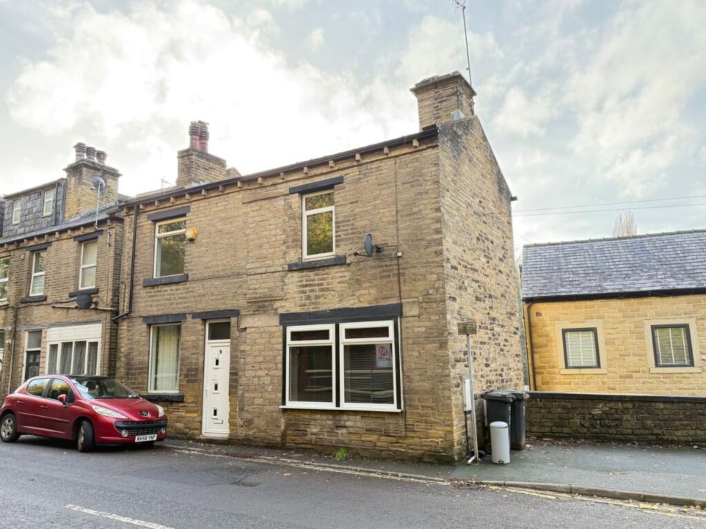 Main image of property: 9 Burnley Road, Luddendenfoot, Halifax, HX2 6AA