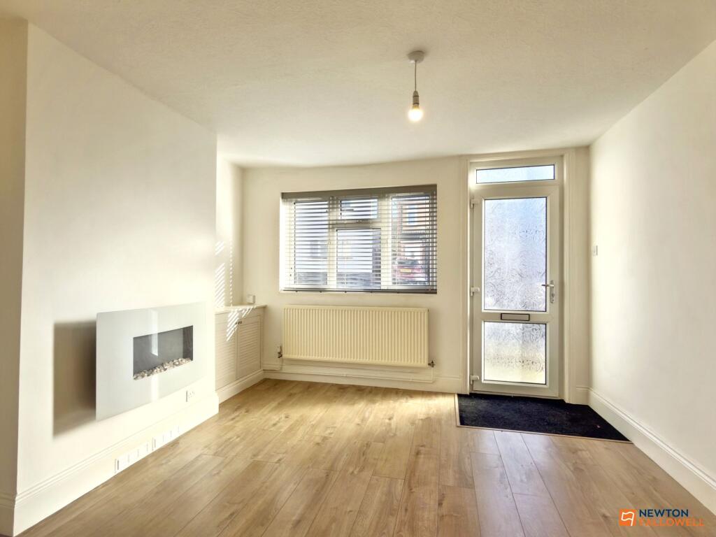 Cademan Street, Whitwick, LE67 photo 3