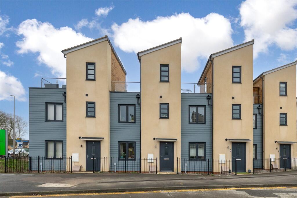 Main image of property: Selkirk Drive, Oakridge Park, Milton Keynes, Buckinghamshire, MK14